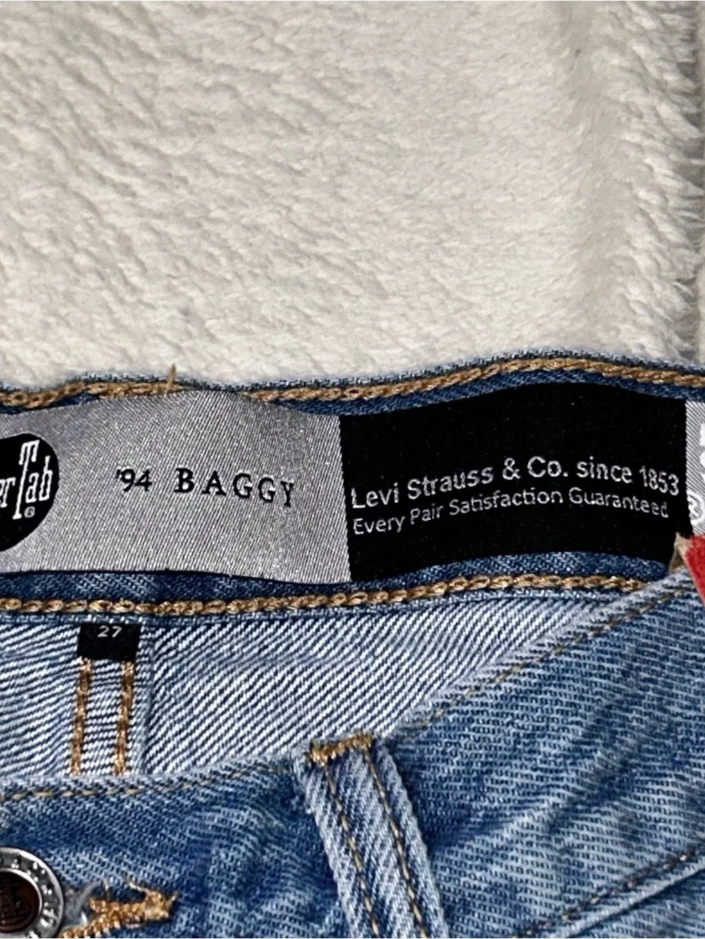 Levi's silver tap Light Blue Distressed Straight-Leg Jeans 27x31